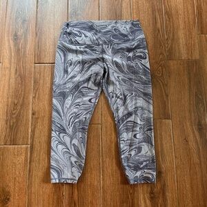 Athleta Women’s Purple Swirl Transcend 7/8 Tight Leggings Size XL